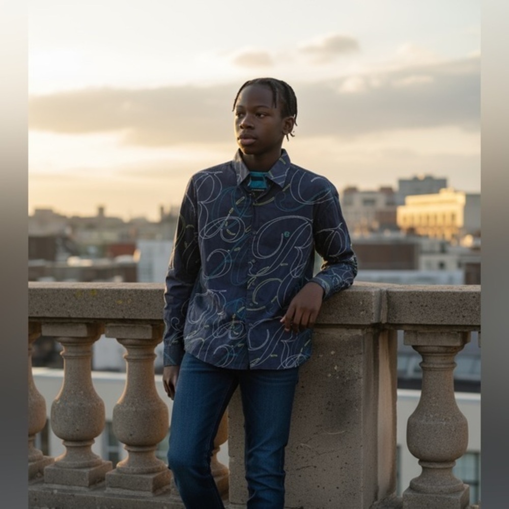 ROCA WEAR Men’s Size XL Navy Blue Long Sleeve Embroidered Button Up Y2K Shirt